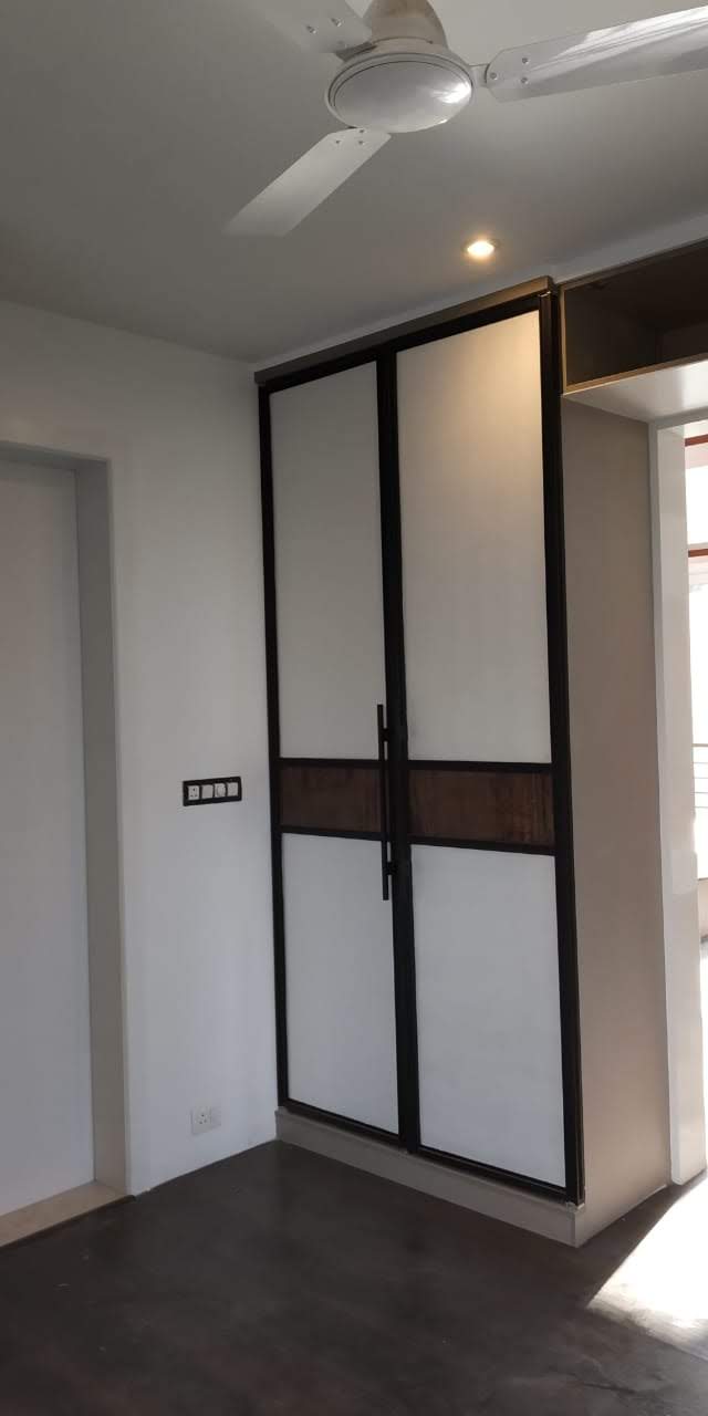 amazing-exclusive-designer-beautiful-lacquer-glass-wardrobes-in-gurgaon-gurgaon-best-dealers-and-manufacturers-in-gurgaon-india